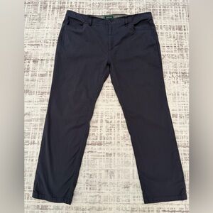 Orvis Men's Dark Navy Chinos-size 42 x 32